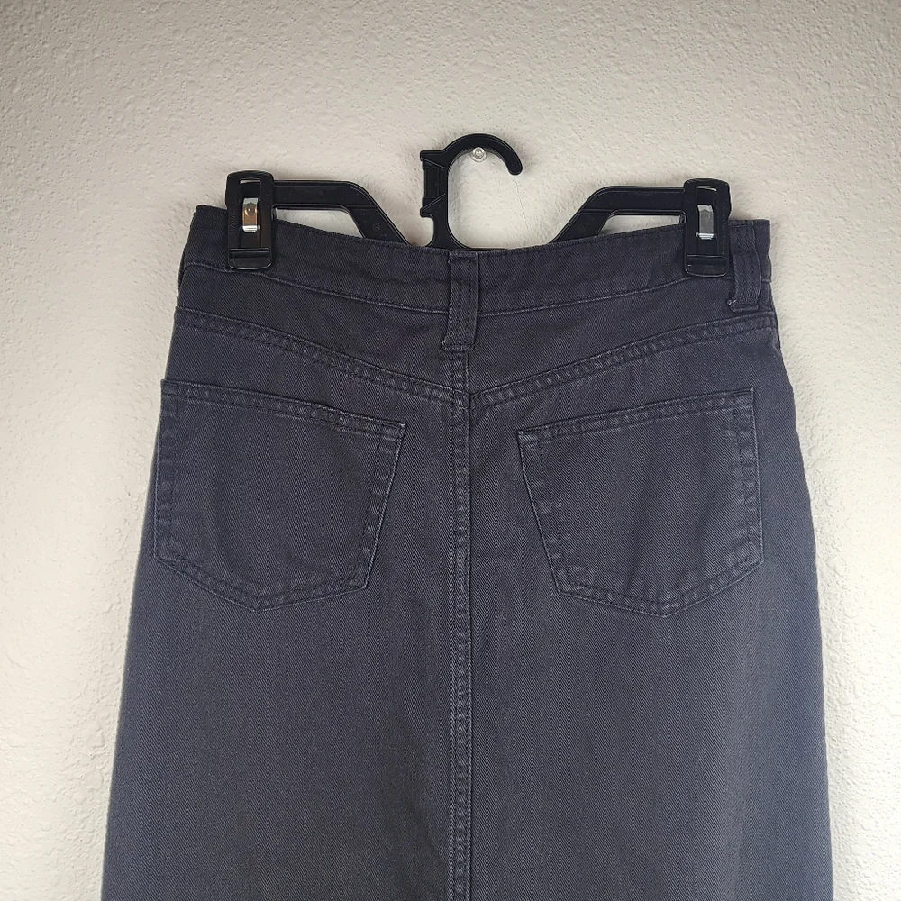 Divided Retro Black Denim Straight Basic Midi Skirt Front Slit Womens Size 2